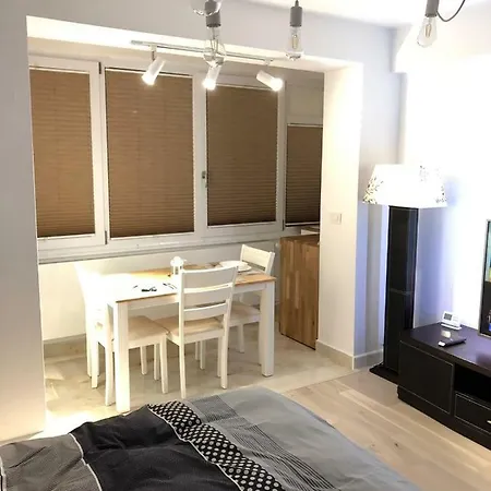 New Luxury Studio * Брашов